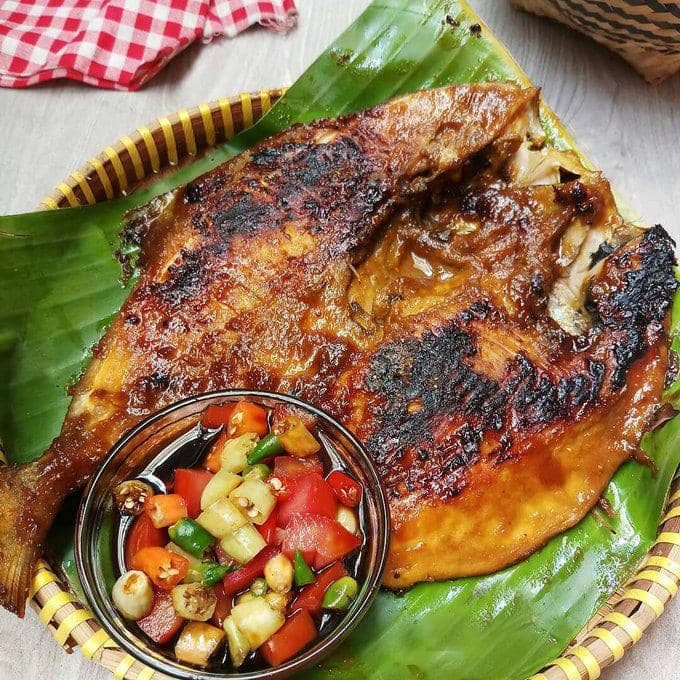 Martabak Lempit Mbak Chiprut: Rasa yang Menggigit Jiwa di Jantung Cilacap